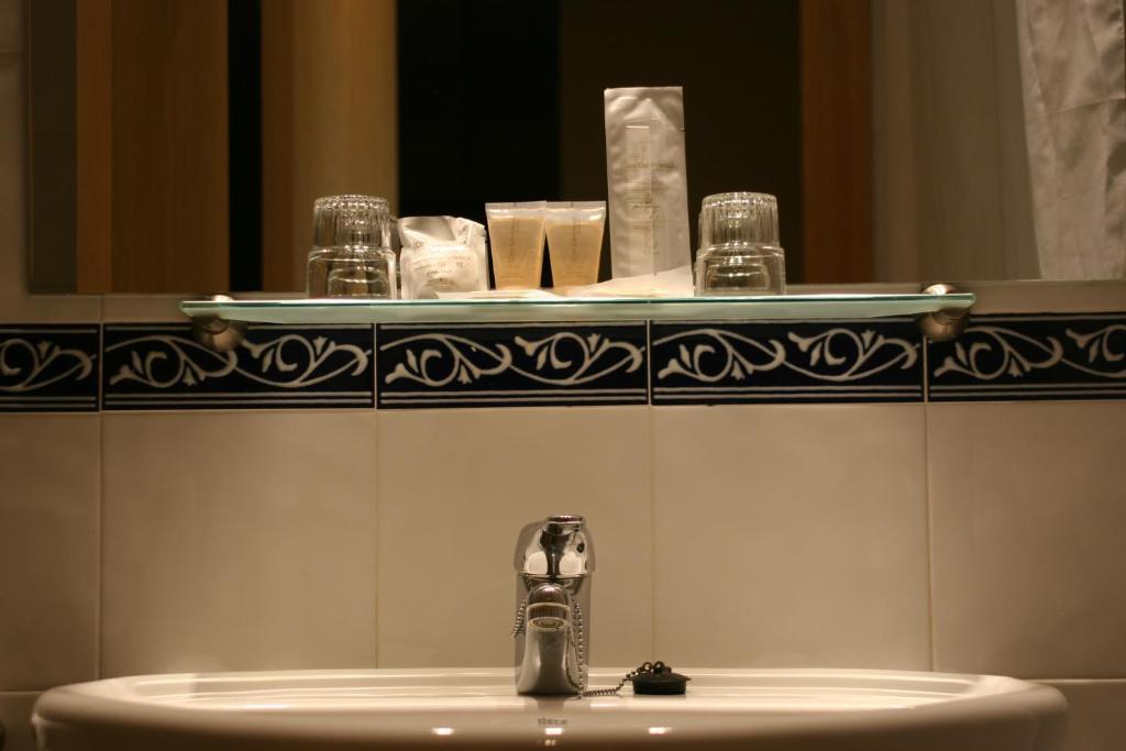 Hotel Rambla Figueres Zimmer foto