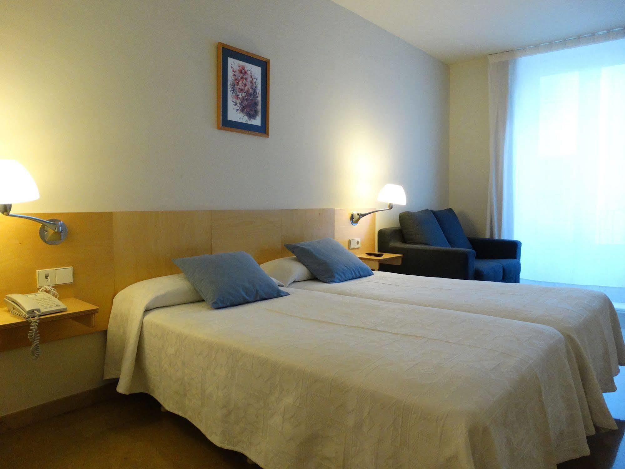 Hotel Rambla Figueres Exterior foto